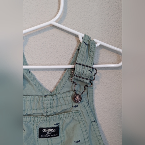 OshKosh Shark Print Shortall Size 3T - Picture 3 of 6